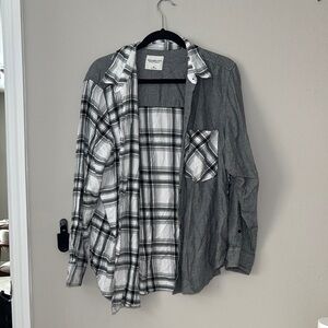 Abercrombie & Fitch Black and White Mixed-Pattern Button-Down Shirt